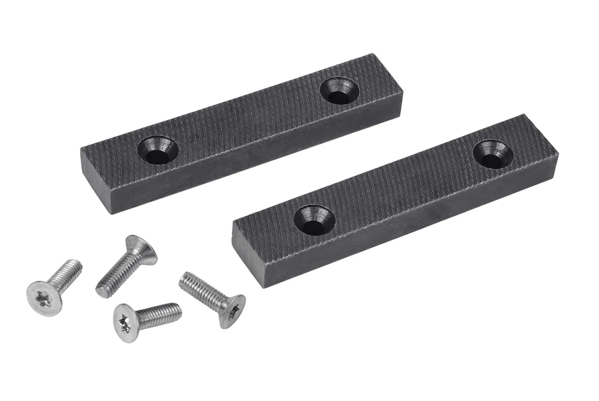2 JAWS AND 2 BOLTS