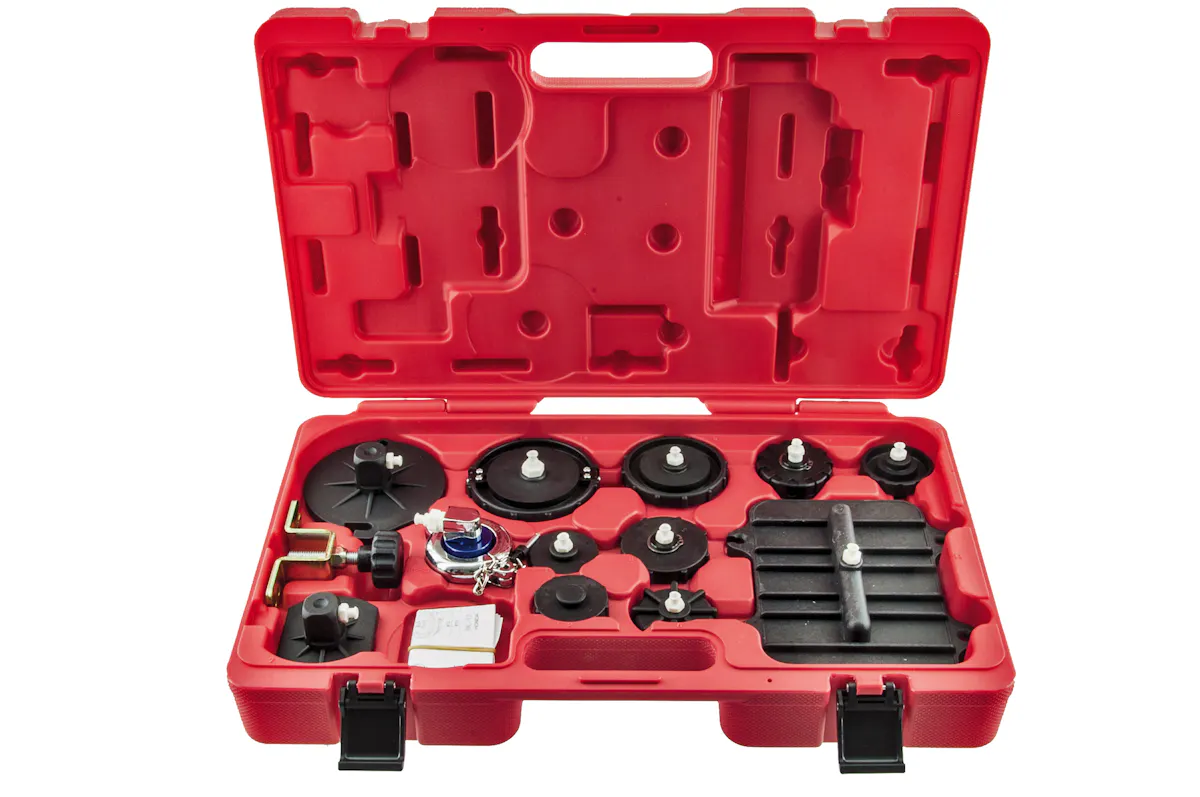 MASTER CYL COVER ADPT KIT