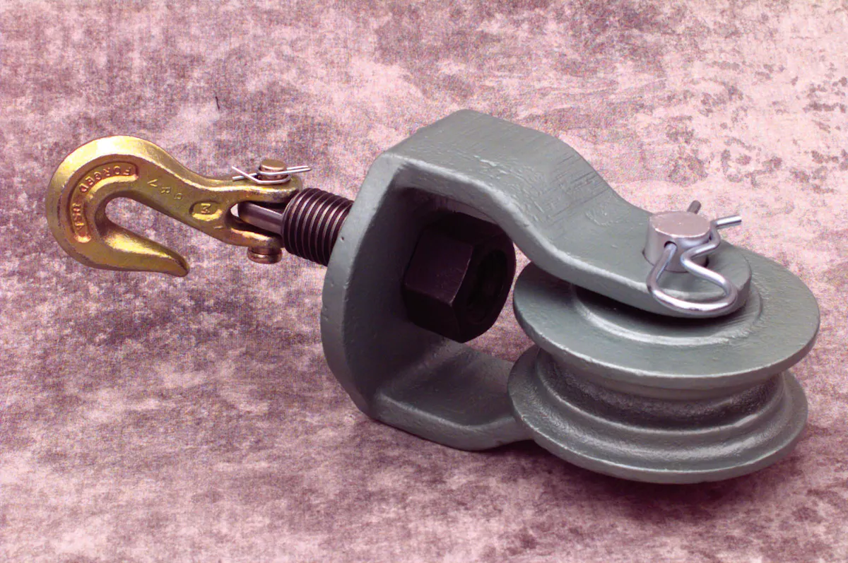 DOWN PULLY/SNAP BLOCK ASSEMBLY